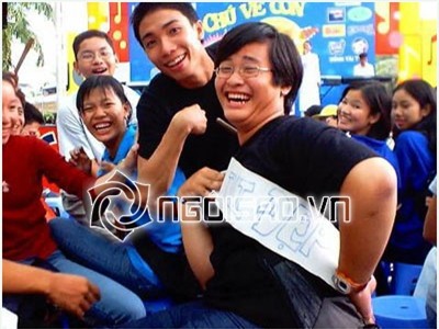 "Vạch lá tìm sao" thời còn "chân quê" trên ghế nhà trường | sao việt thời đi học,ảnh cũ của sao,sao việt trên ghế nhà trường,sao việt lúa,sao việt chân quê