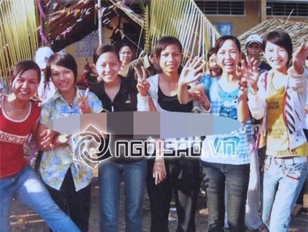 "Vạch lá tìm sao" thời còn "chân quê" trên ghế nhà trường | sao việt thời đi học,ảnh cũ của sao,sao việt trên ghế nhà trường,sao việt lúa,sao việt chân quê