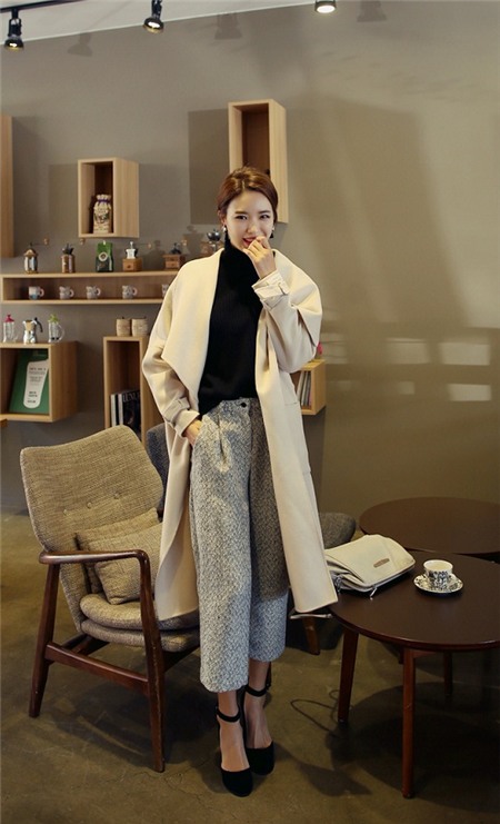 Nàng vai ngang nên mặc gì cho những ngày đi làm lạnh lẽo 3 Nàng vai ngang nên mặc gì cho những ngày đi làm lạnh lẽo 3