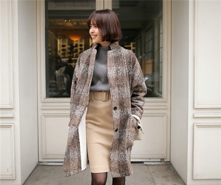 Nàng vai ngang nên mặc gì cho những ngày đi làm lạnh lẽo 5 Nàng vai ngang nên mặc gì cho những ngày đi làm lạnh lẽo 5