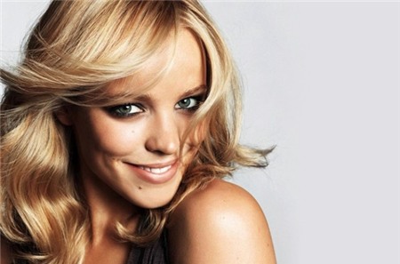 Rachel McAdams cũng là một người đẹp tự hào về nốt ruồi duyên dáng của mình. Nữ diễn viên người Canada gây ấn tượng với mọi người bởi vẻ đẹp tự nhiên và tài năng của mình.