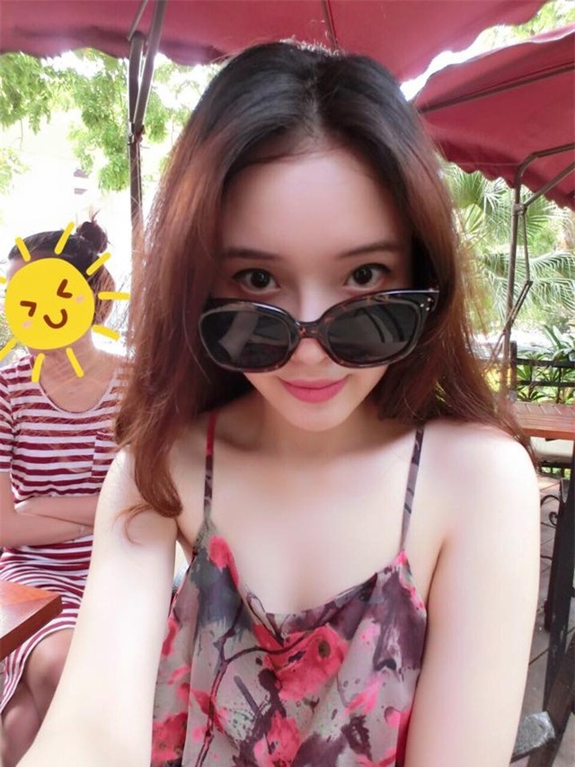 Nhan sắc vượt mặt chị của em gái Mai Phương Thúy ảnh 11 Nhan sắc vượt mặt chị của em gái Mai Phương Thúy ảnh 11