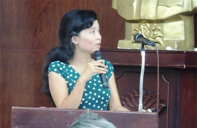 ThS Hồ Ngọc Kiều: Nhiều sinh viên ra trường phản hồi phải có vài chục chai mới xin đi dạy được ThS Hồ Ngọc Kiều: Nhiều sinh viên ra trường phản hồi phải có vài chục chai mới xin đi dạy được