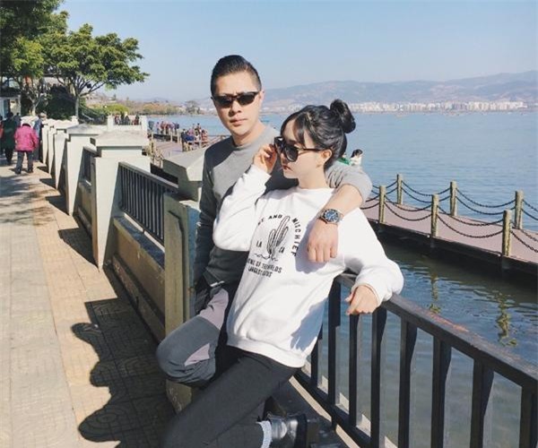 Đây là bố và con gái.
