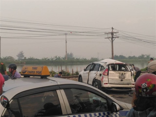 Lời kể nhân chứng vụ tai nạn tàu hỏa khiến 5 người chết ở Hà Nội - Ảnh 3.