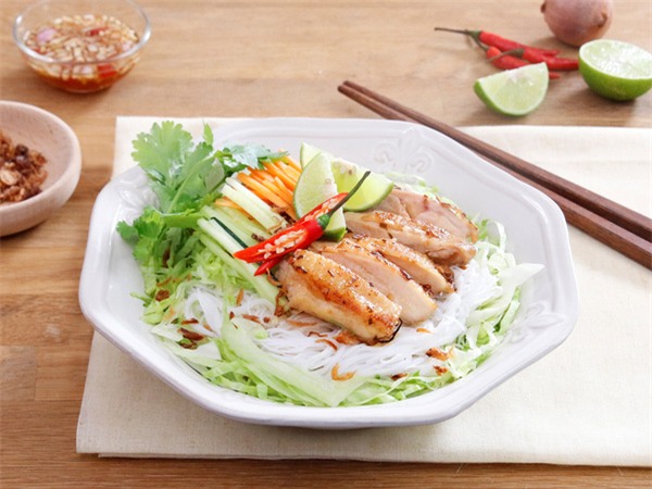 10 món ăn giúp bạn giải quyết phần thịt gà dư thừa sau tết vừa ngon vừa hiệu quả - Ảnh 8. 10 món ăn giúp bạn giải quyết phần thịt gà dư thừa sau tết vừa ngon vừa hiệu quả - Ảnh 8.