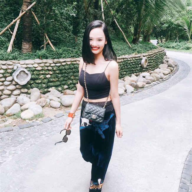 Không phải Ngọc Trinh mà Miu Lê mới xứng đáng là nữ hoàng túi hiệu của Vbiz - Ảnh 18. Không phải Ngọc Trinh mà Miu Lê mới xứng đáng là nữ hoàng túi hiệu của Vbiz - Ảnh 18.