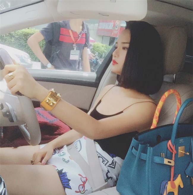 Không phải Ngọc Trinh mà Miu Lê mới xứng đáng là nữ hoàng túi hiệu của Vbiz - Ảnh 22. Không phải Ngọc Trinh mà Miu Lê mới xứng đáng là nữ hoàng túi hiệu của Vbiz - Ảnh 22.