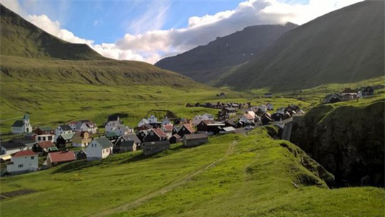 Sinh sống trên Quần đảo Faroe, người dân không phải lo về tội phạm và ô nhiễm. Ảnh: BBC