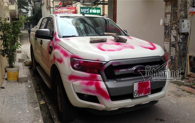 Hà Nội, lái xe, xe ô tô bị phun sơn