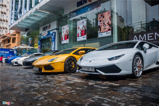 Cường Đô La đem siêu xe mới mua khởi động Car Passion hình ảnh 4 Cuong Do La dem sieu xe moi mua khoi dong Car Passion hinh anh 4