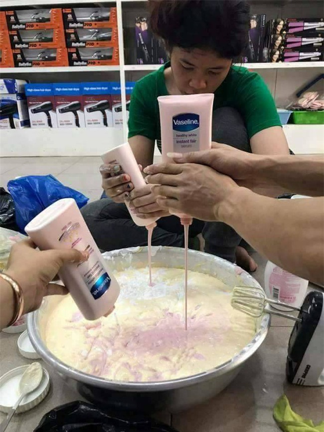 Loạt ảnh sản xuất kem trộn tại gia gây xôn xao mạng xã hội Thái Lan - Ảnh 2.