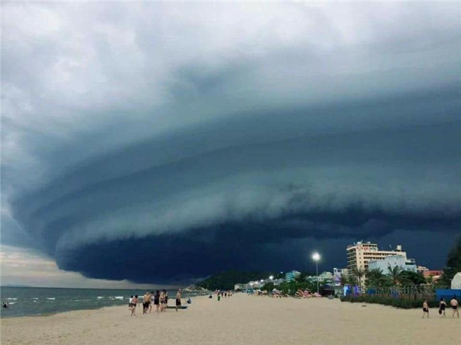 Supercell cloud, Hiện tượng lạ, Bão, Sầm Sơn, Thanh Hóa