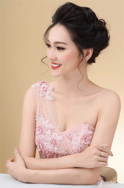 Hoa hậu Hoàn Vũ Việt Nam 2017 chắc chắn sẽ là cuộc chiến không cân sức của những ứng cử viên nặng ký này! - Ảnh 8. Hoa hậu Hoàn Vũ Việt Nam 2017 chắc chắn sẽ là cuộc chiến không cân sức của những ứng cử viên nặng ký này! - Ảnh 8.