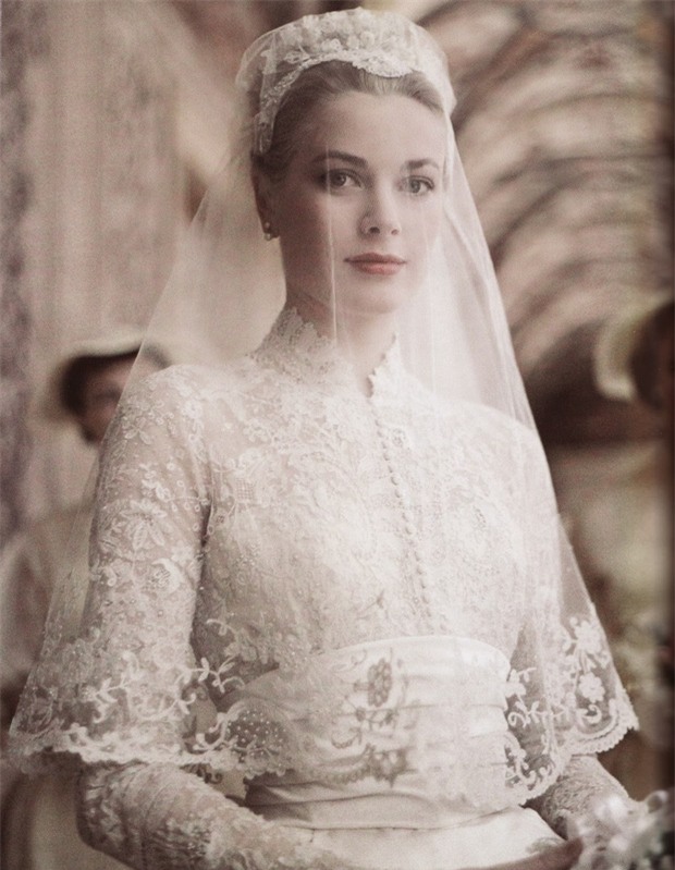 1 trong 3 mẫu váy cưới của Thu Thảo được lấy cảm hứng từ mẫu váy của công nương Grace Kelly - Ảnh 7.