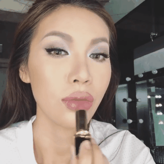 Cả showbiz Việt bây giờ toàn chạy theo phong cách trang điểm mắt đậm môi tều giống Kylie Jenner - Ảnh 20.