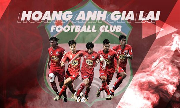 Co bo tu nguyen tu, HAGL se la 'con bao manh nhat' V-League 2018 hinh anh 1