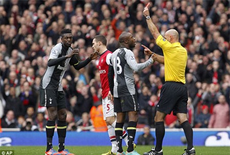 Nhìn lại chiến thắng hủy diệt của Arsenal trước Tottenham
