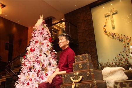 Biệt thự Đàm Vĩnh Hưng lộng lẫy chào Noel - 3