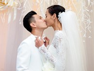 Chồng Việt kiều nhón chân vất vả hôn Lê Thúy trong tiệc cưới 
