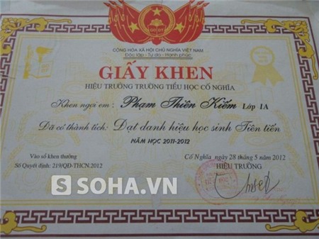 Gia đình đặt tên con toàn binh khí độc nhất Việt Nam