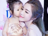 Elly Trần cùng con gái Cadie diện đồ đôi xinh như công chúa 