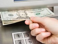 Vì sao hacker rút được tiền từ máy ATM mà không cần thẻ?