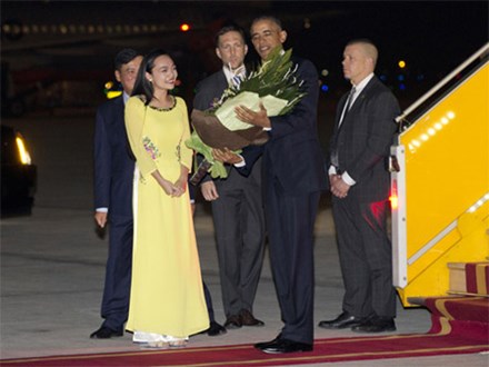 Gặp nữ sinh vinh dự được tặng hoa chào mừng Tổng thống Mỹ Obama tới Việt Nam