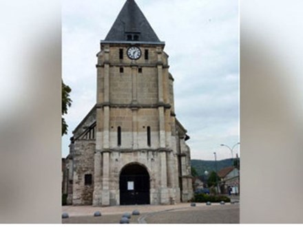 Pháp: Bắn hạ 2 kẻ bắt cóc, cắt cổ dã man con tin trong nhà thờ