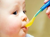 Cháo dinh dưỡng bán sẵn có đảm bảo dưỡng chất cho bé?