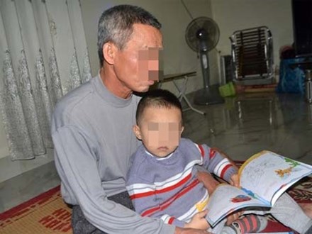 Sau vụ nổ taxi ở Quảng Ninh: Lá đơn cầu cứu của người cha nạn nhân viết gì?