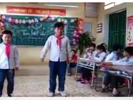 Học sinh tiểu học nhảy “bống bống bang bang” chia tay cô giáo