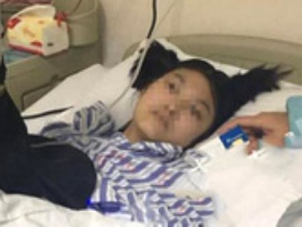 Cô bé 16 tuổi bị ung thư vòm họng, cha mẹ hối hận không kịp khi biết nguyên nhân do chính mình