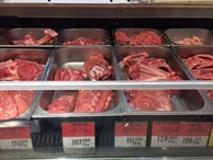  Lợn hơi giá rẻ bèo, tại sao người dân vẫn phải mua thịt giá đắt?