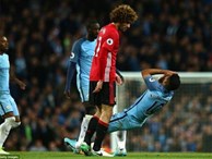 Man City 0-0 Man United: Mourinho 'dựng xe buýt', Fellaini bị đuổi, M.U vẫn... bất bại