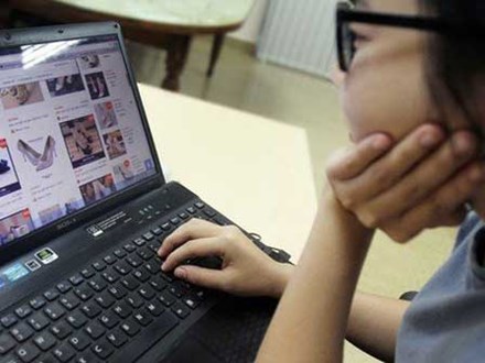 Buôn thúng bán mẹt online', âm thầm kiếm 50 triệu/tháng