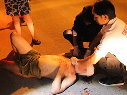 Du khách Anh bị thương nặng sau khi rơi từ ban công khách sạn