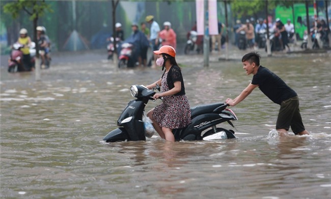 Dự báo thời tiết hôm nay (7.6): Mưa lớn, cảnh báo ngập lụt khu vực nội