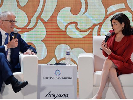 Nữ tướng Facebook Sheryl Sandberg: 'Đừng gọi nữ lãnh đạo là hách dịch'