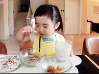 Bé gái 'thánh ăn' Trung Quốc bất ngờ tái xuất, trình ăn uống vẫn chưa 'hạ nhiệt' 