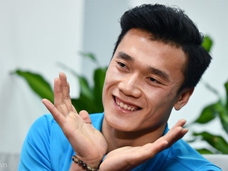 Sốc với báo giá của Bùi Tiến Dũng
