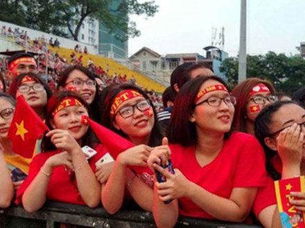 Những bóng hồng 'bùng cháy' cùng cầu thủ U23 Việt Nam