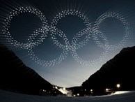 Hơn 1200 chiếc drone gắn đèn LED được dùng để biểu diễn ở Olympic Mùa đông, lập luôn kỷ lục Guinness