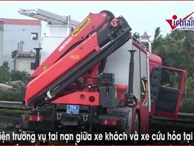 Xe khách tông xe cứu hỏa, 4 cảnh sát chữa cháy bị thương 