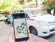 Uber chính thức “biến mất”, taxi truyền thống tung chiêu quyết đấu với Grab