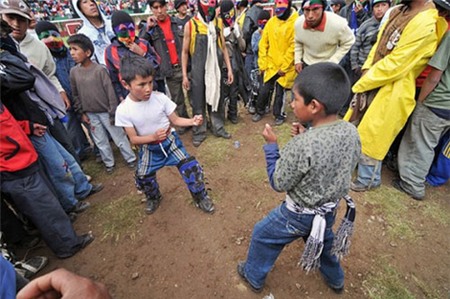 Takanakuy literally means ‘when the blood is boiling’, but apparently all of the fights are friendly, and represent a fresh start for the year.