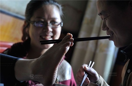 Hạnh phúc giản dị của cô gái cụt tay 11