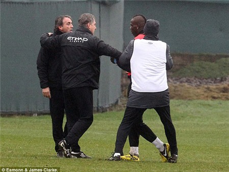 Mancini, Balotelli, Man City