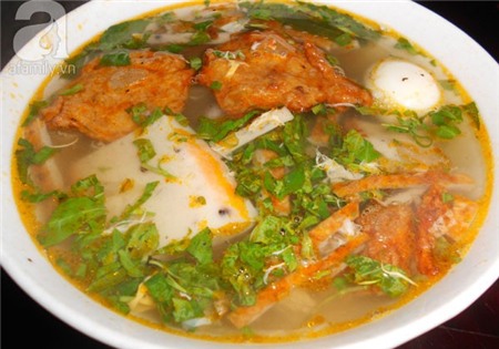 Ngon tuyệt cú mèo món bánh canh xương chả Đà Nẵng 1