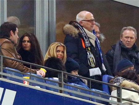 Người đẹp Hà Lan hiện rất đắt show làm MC tại Đức với các chương trình giải trí và truyền hình thực tế.